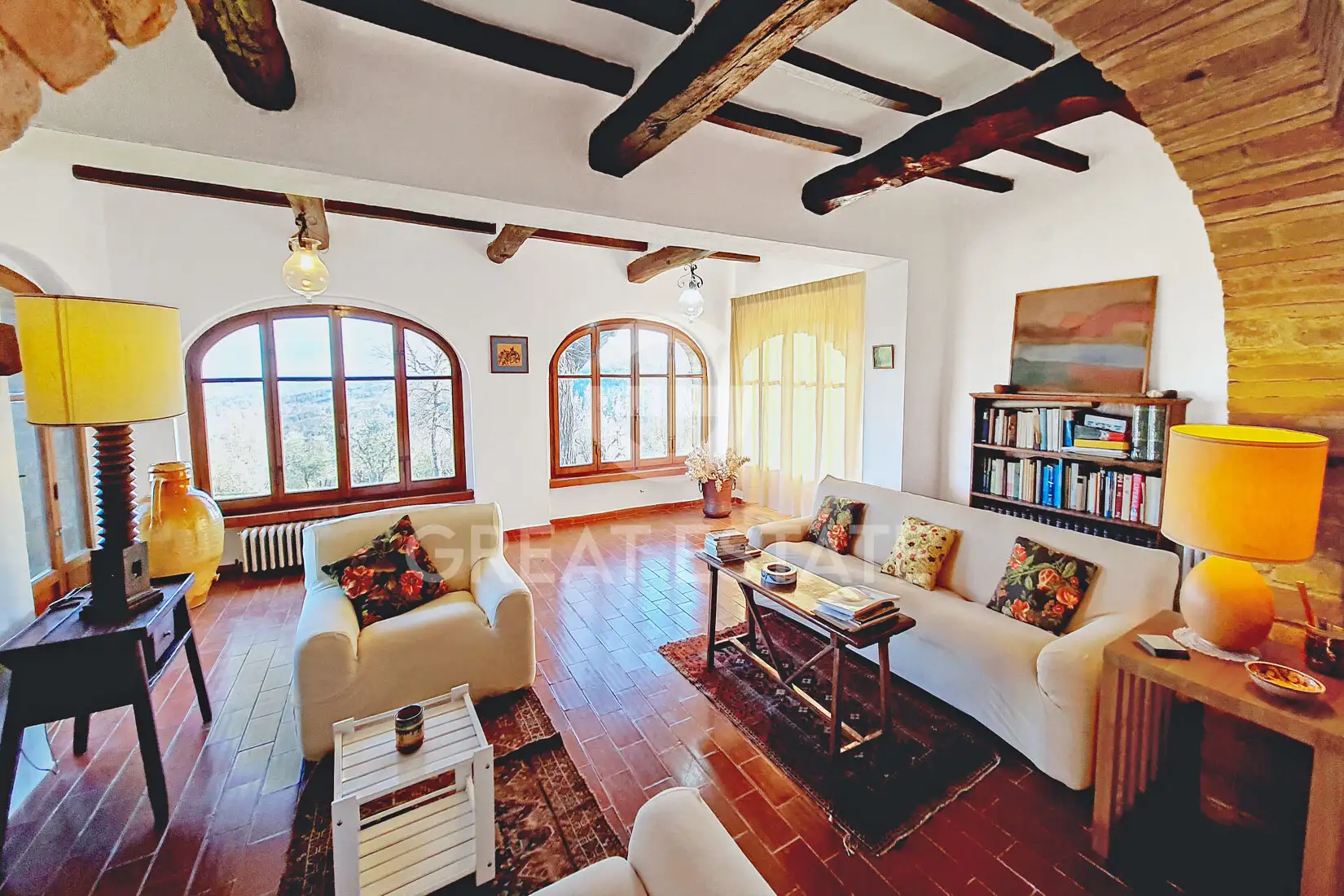 House 263m² in Italy, Arezzo. Priced at 890000€ rent photo-15