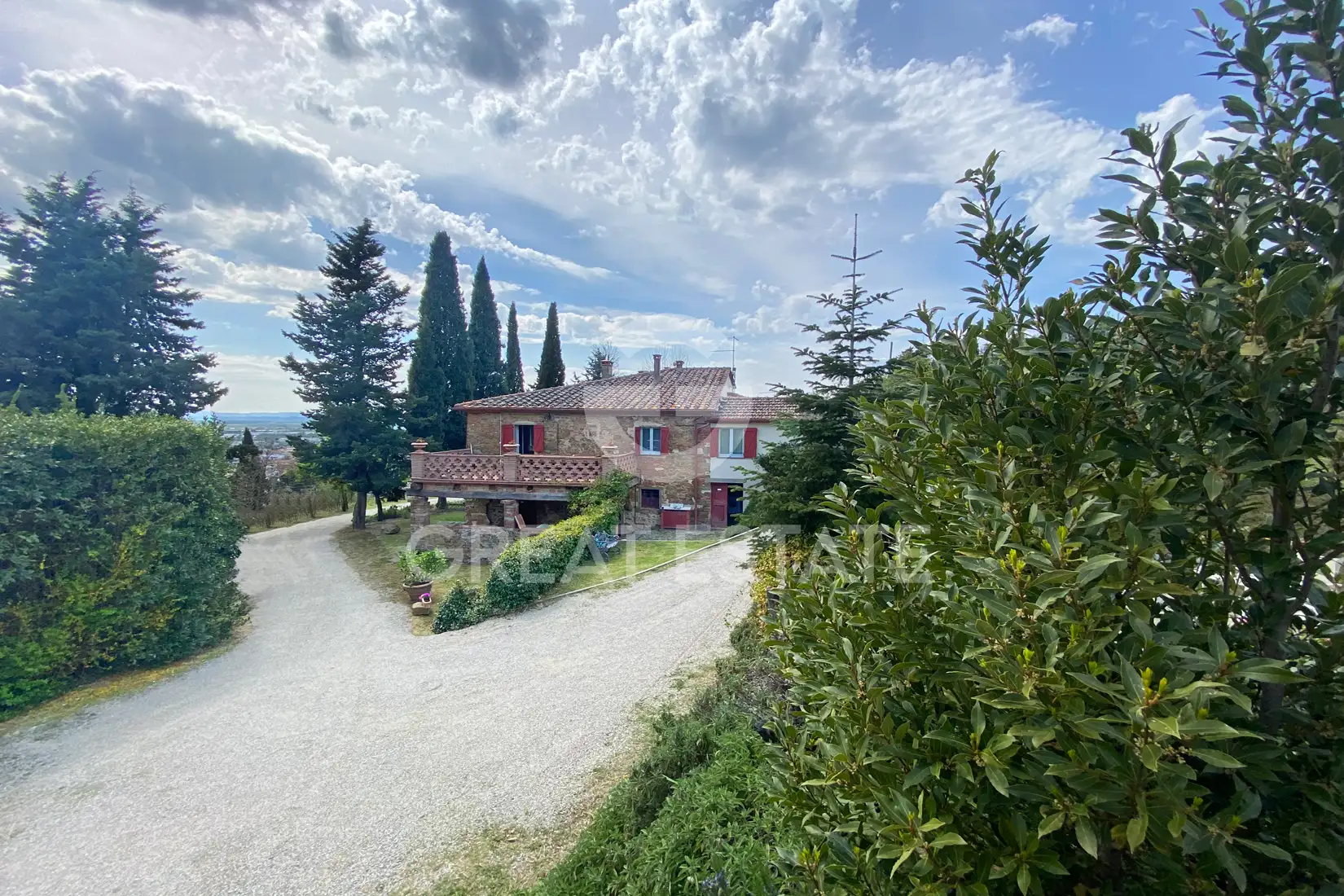 House 264m² in Italy, Arezzo. Priced at 750000€ rent photo-3