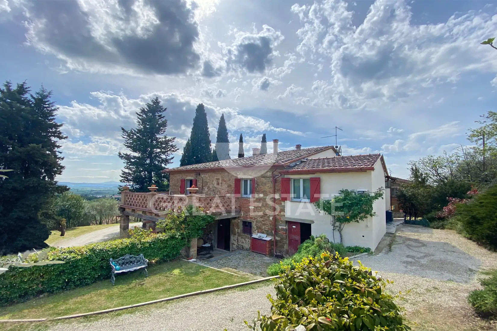House 264m² in Italy, Arezzo. Priced at 750000€ rent photo-5