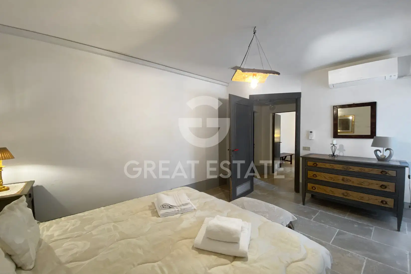 House 264m² in Italy, Arezzo. Priced at 750000€ rent photo-12