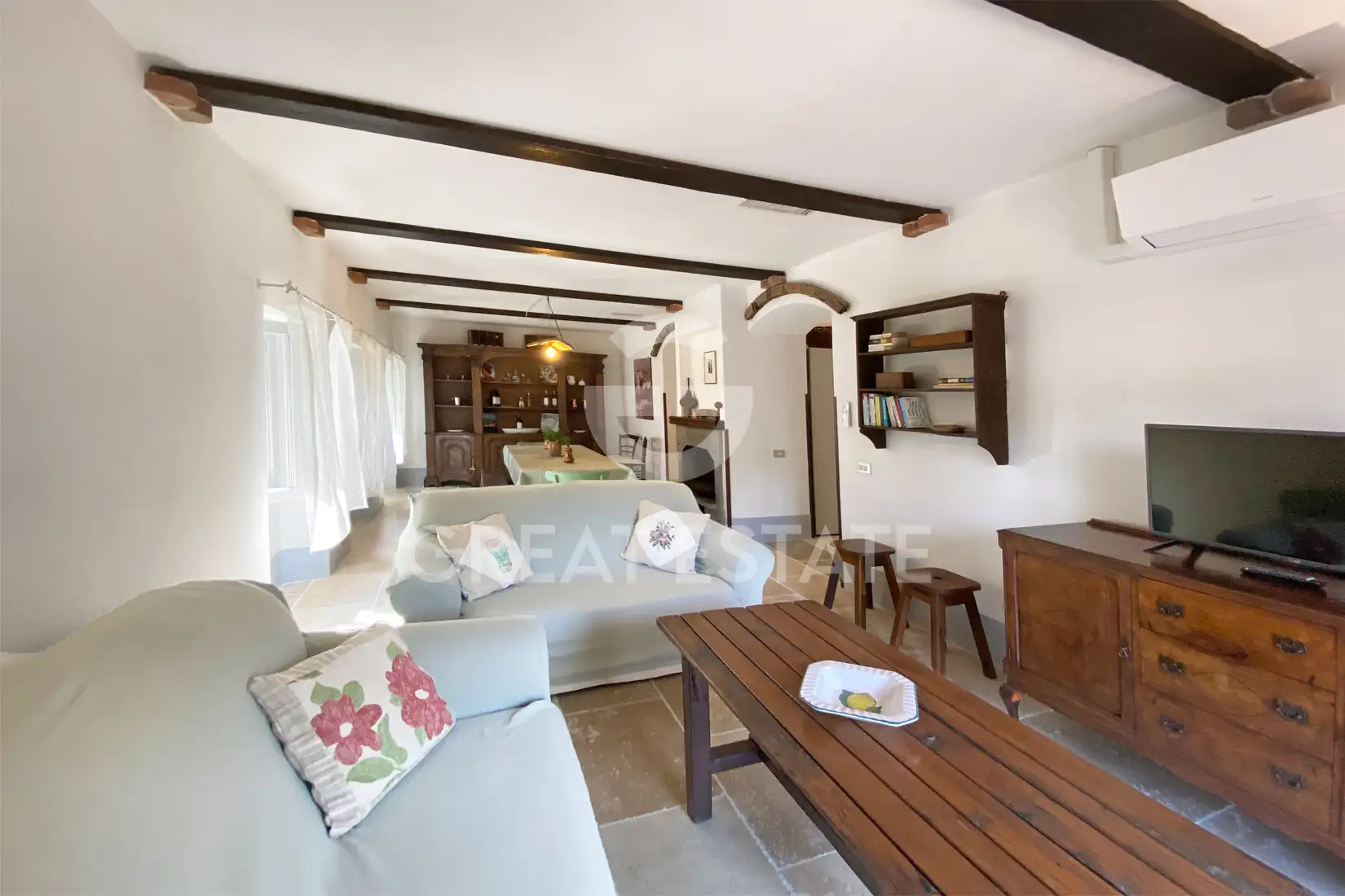 House 264m² in Italy, Arezzo. Priced at 750000€ rent photo-13
