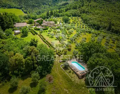 Buy in Italy for 2950000€
