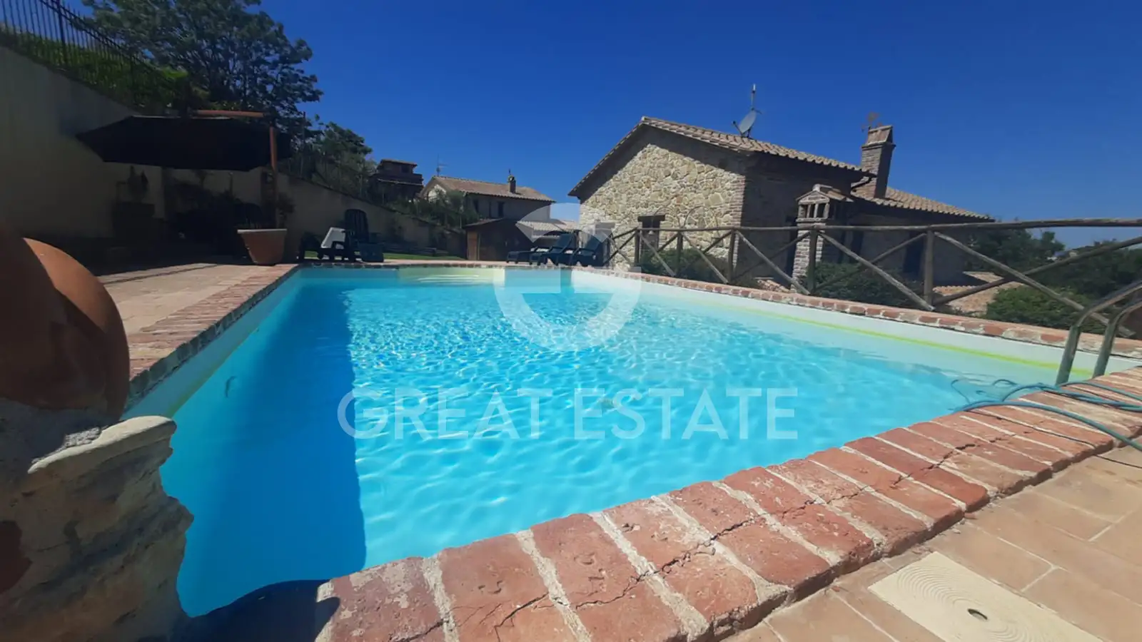 House 293m² in Italy, Terney. Priced at 580000€ rent photo-3