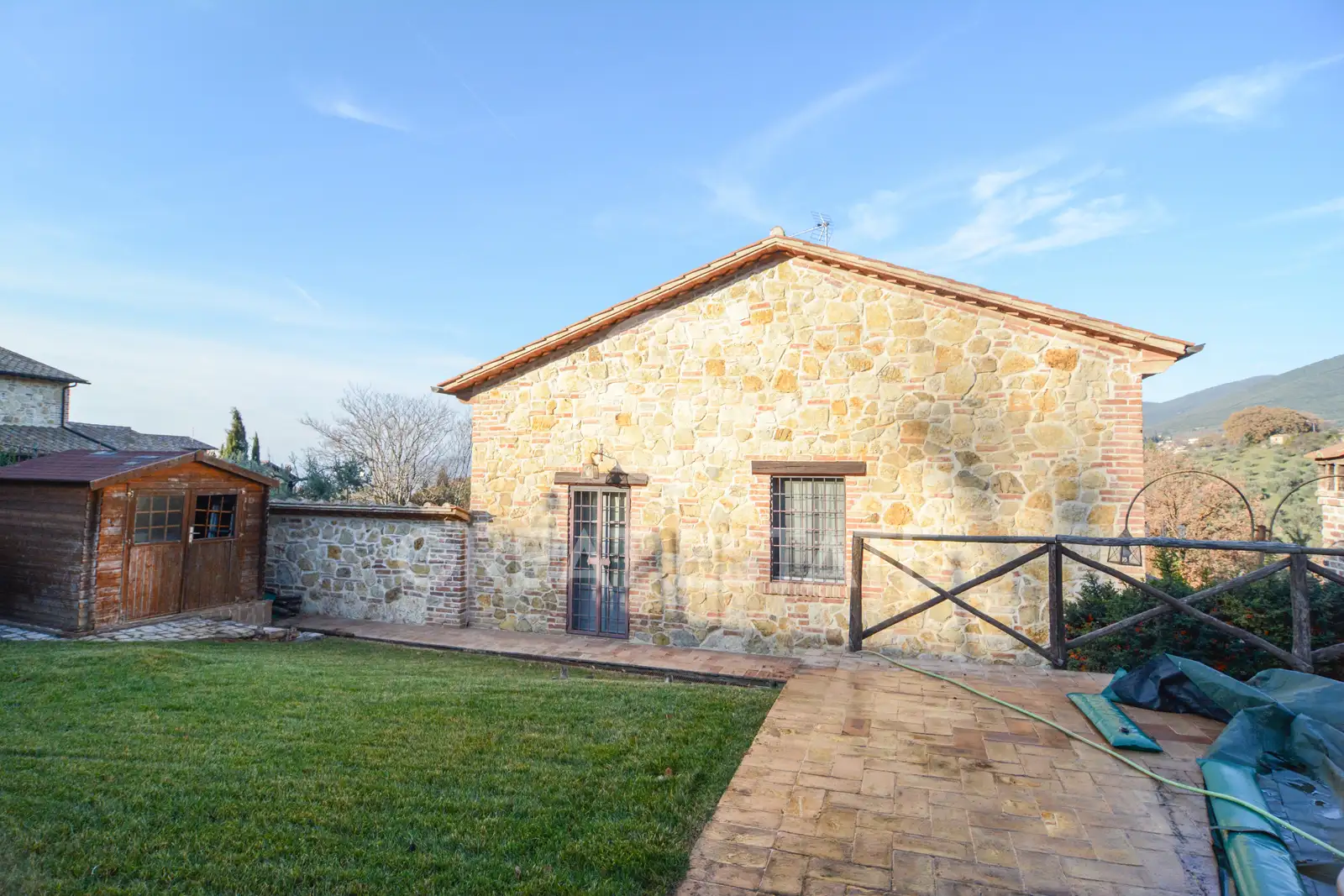 House 293m² in Italy, Terney. Priced at 580000€ rent photo-10