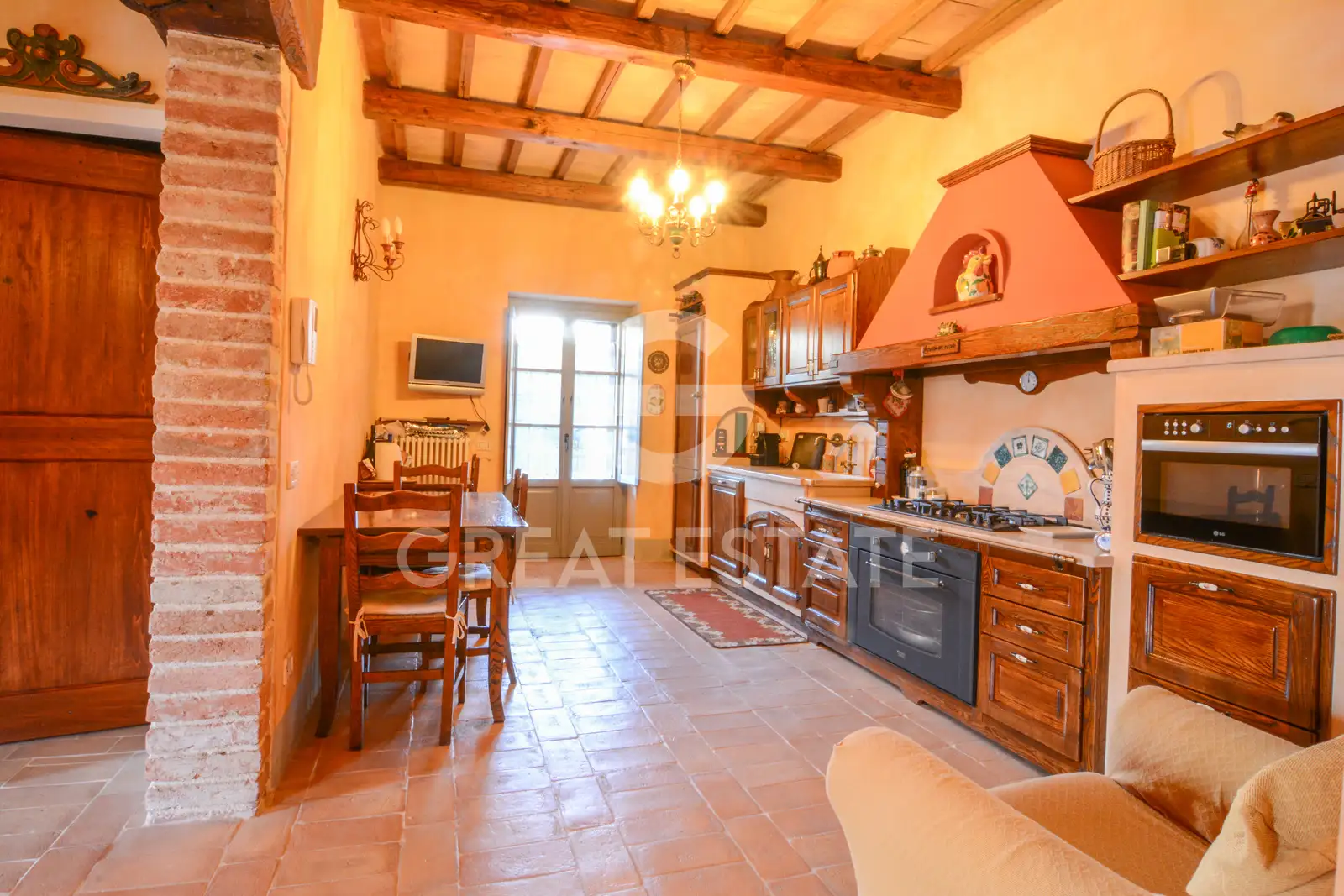 House 293m² in Italy, Terney. Priced at 580000€ rent photo-14