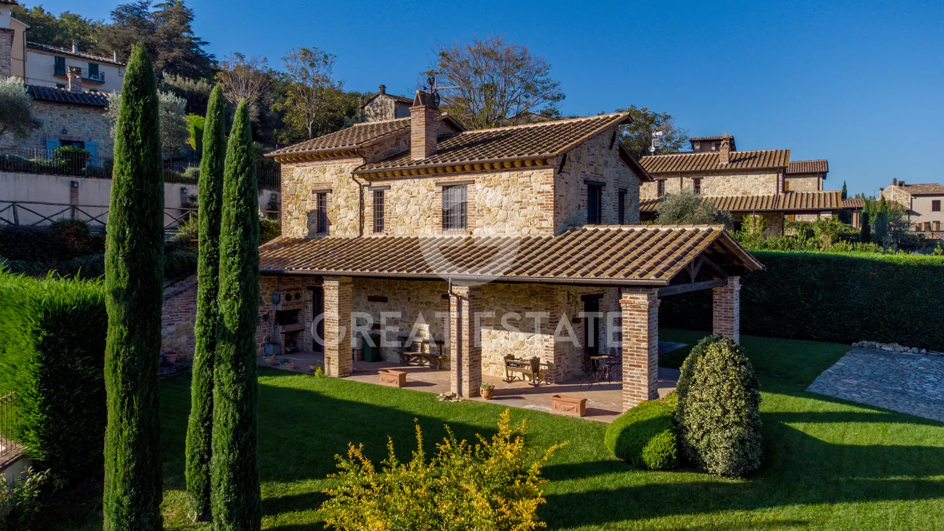 House 293m² in Italy, Terney. Priced at 545000€ rent photo-3