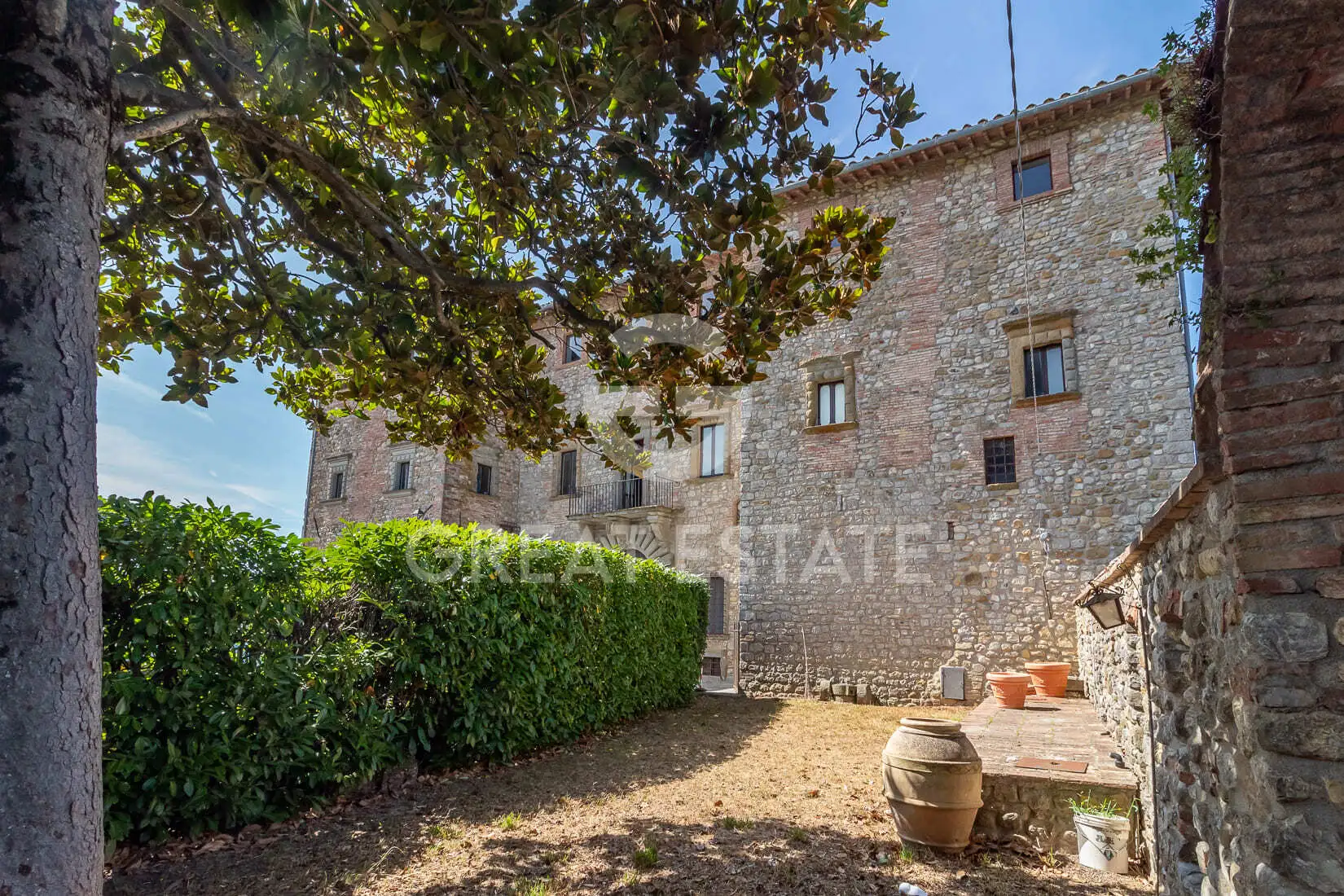 House 3098m² in Italy, Terney. Priced at 2900000€ rent photo-6
