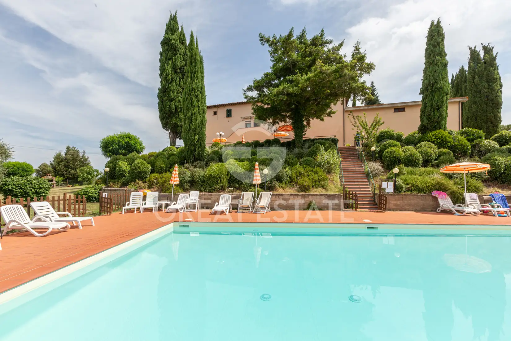 House 2283m² in Italy, Florence. Priced at 4700000€ rent photo-15