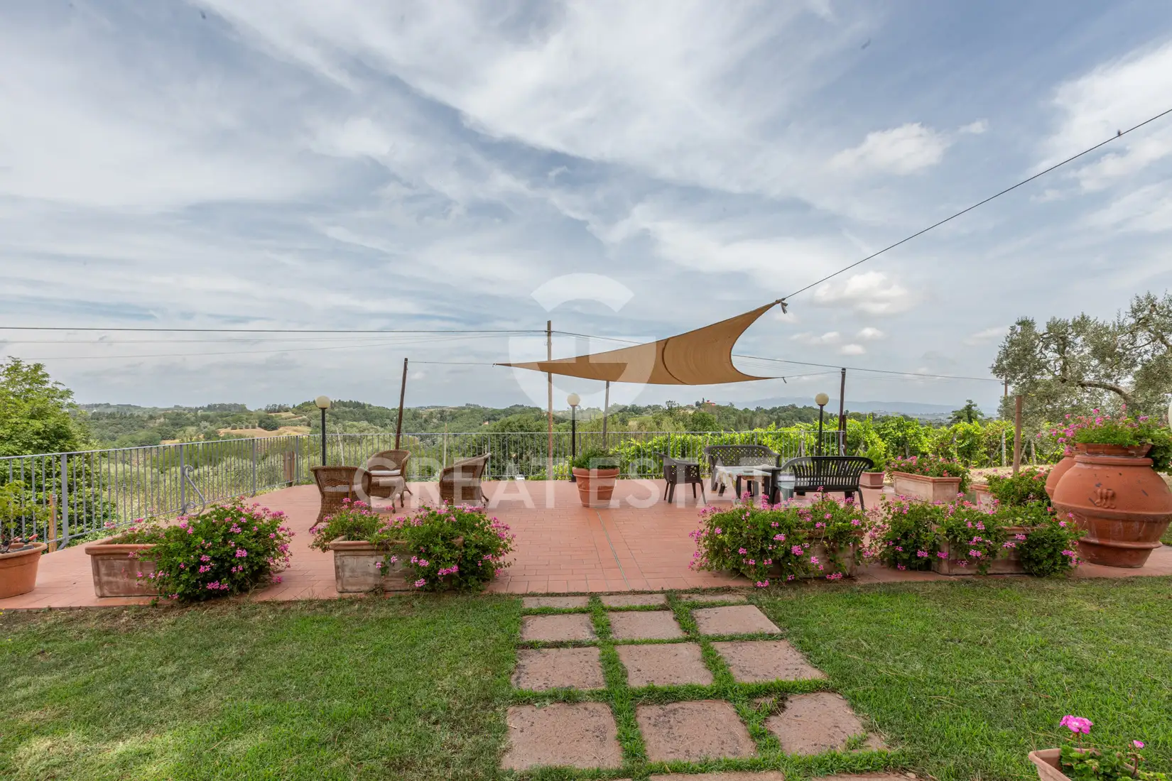 House 2283m² in Italy, Florence. Priced at 4700000€ rent photo-10