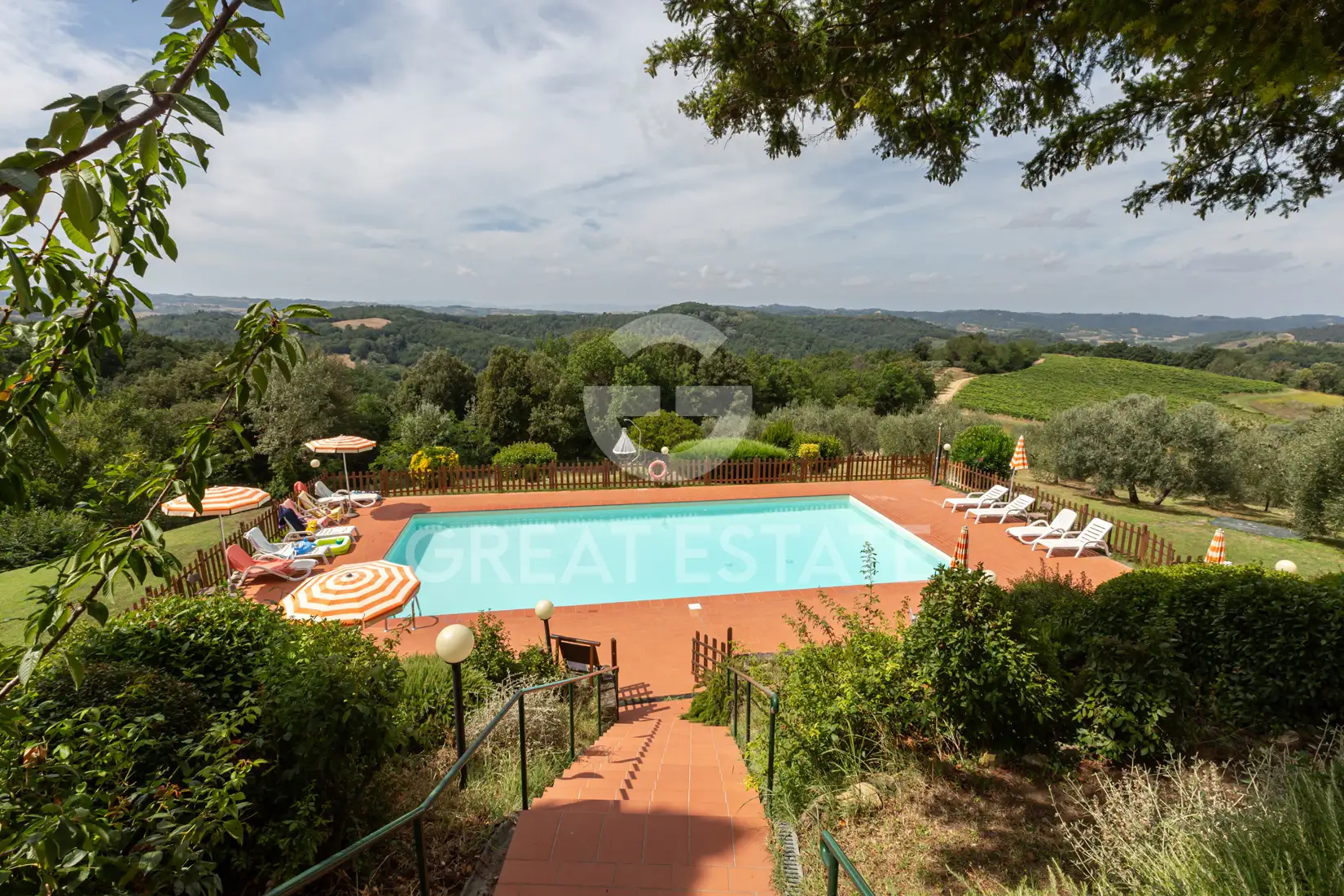 House 2283m² in Italy, Florence. Priced at 4700000€ rent photo-12
