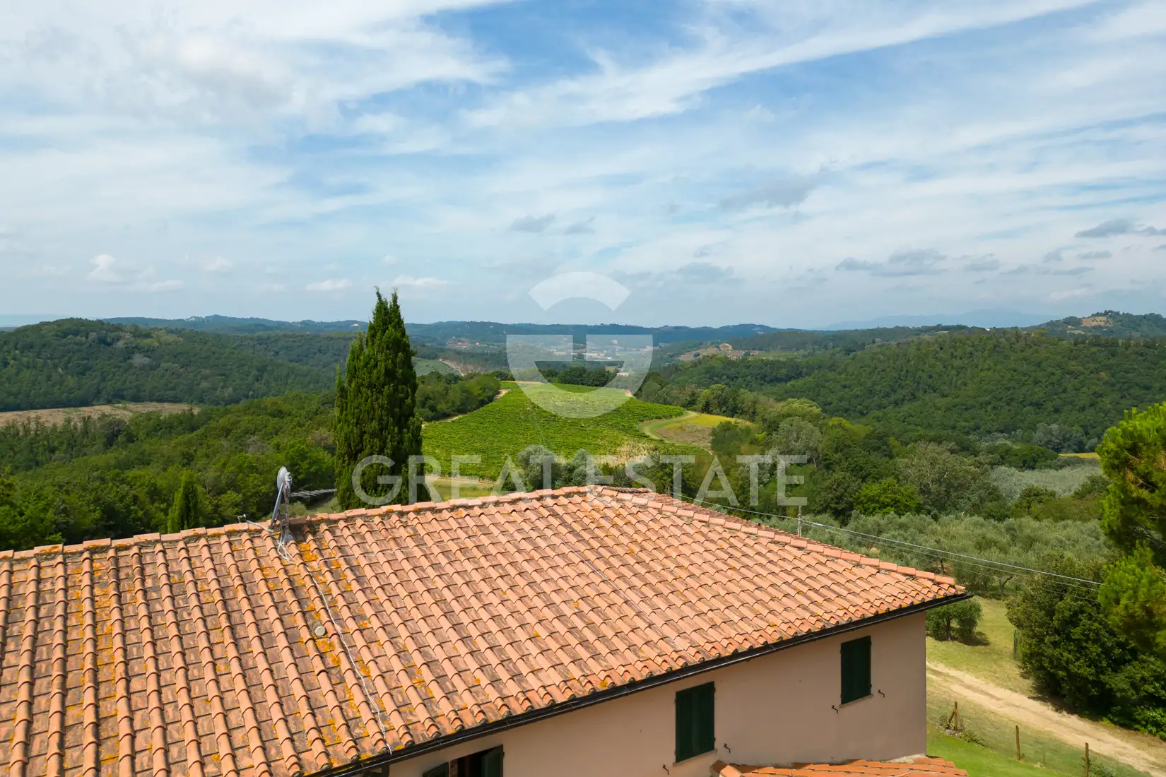 House 2283m² in Italy, Florence. Priced at 4700000€ rent photo-14