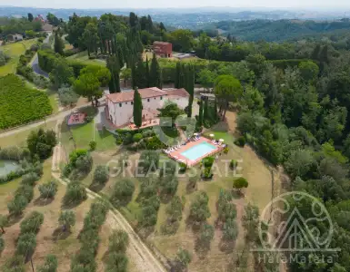 Buy in Italy for 4700000€