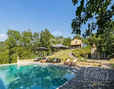 Buy in Italy for 1150000€