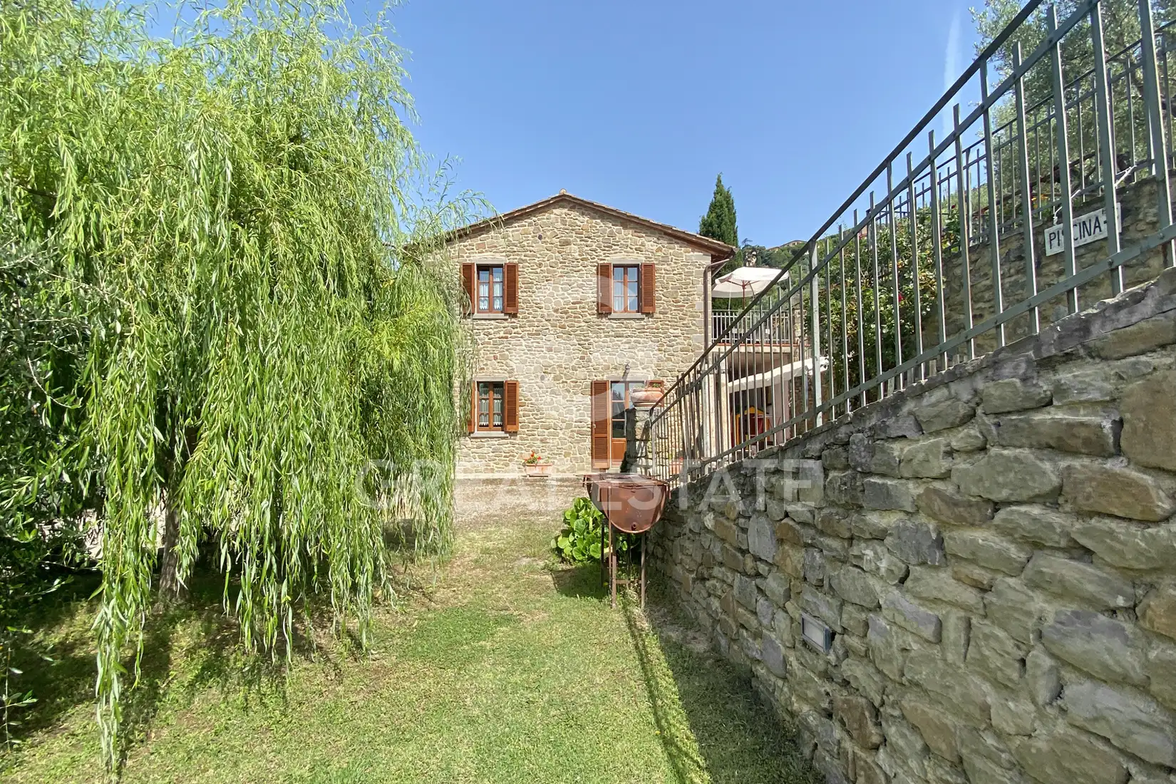 House 284m² in Italy, Arezzo. Priced at 990000€ rent photo-10