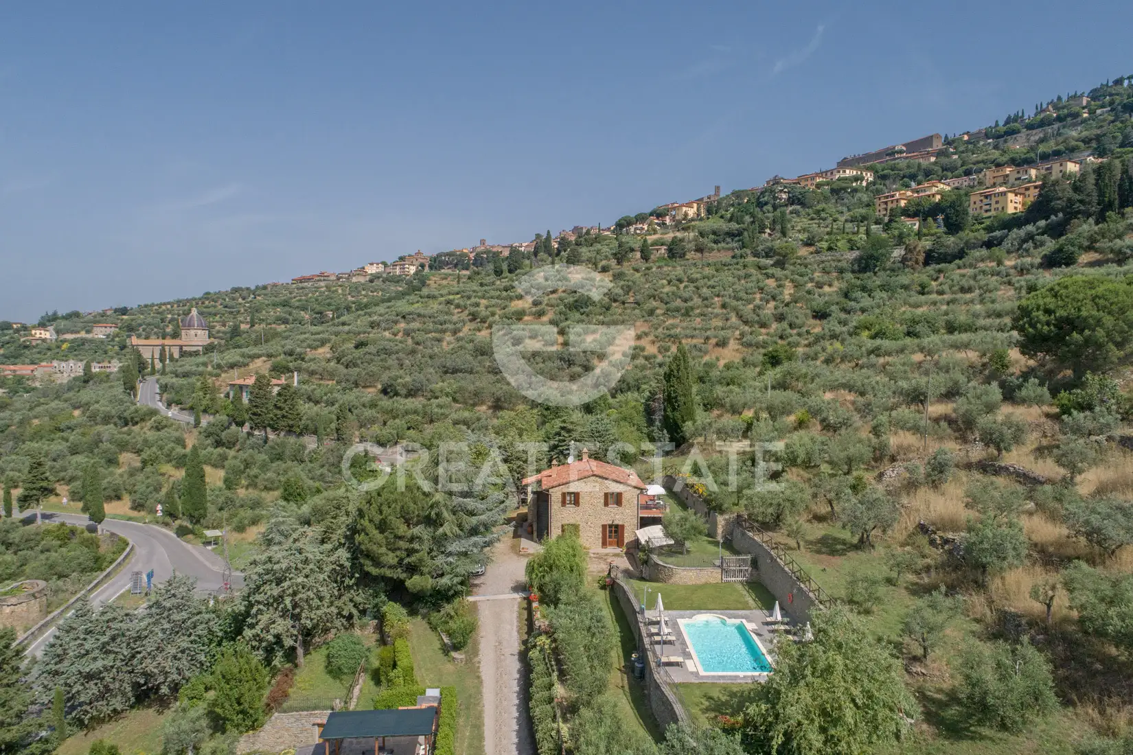 House 284m² in Italy, Arezzo. Priced at 990000€ rent photo-7