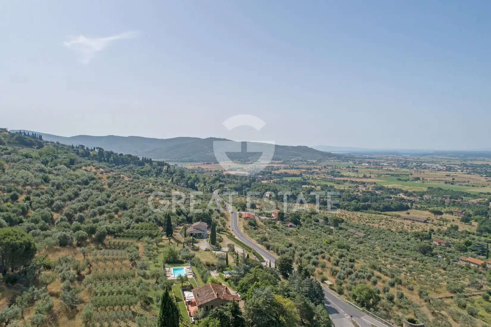 House 284m² in Italy, Arezzo. Priced at 890000€ rent photo-11