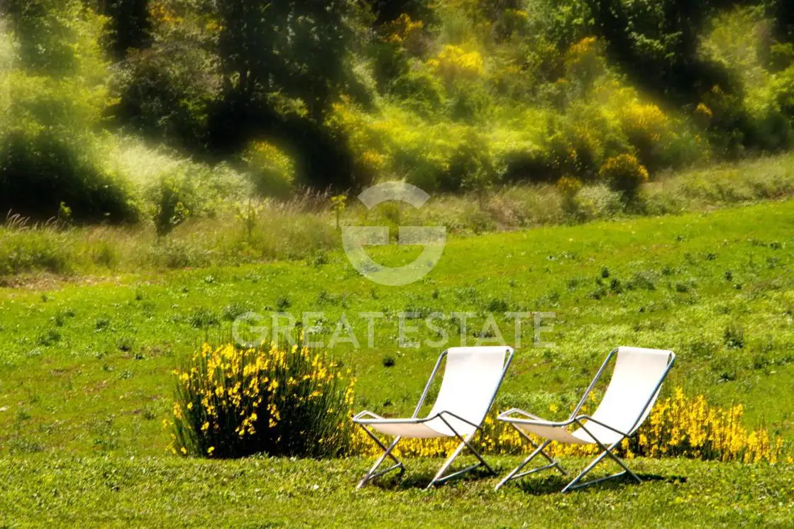 House 1087m² in Italy, Terney. Priced at 1875000€ rent photo-9