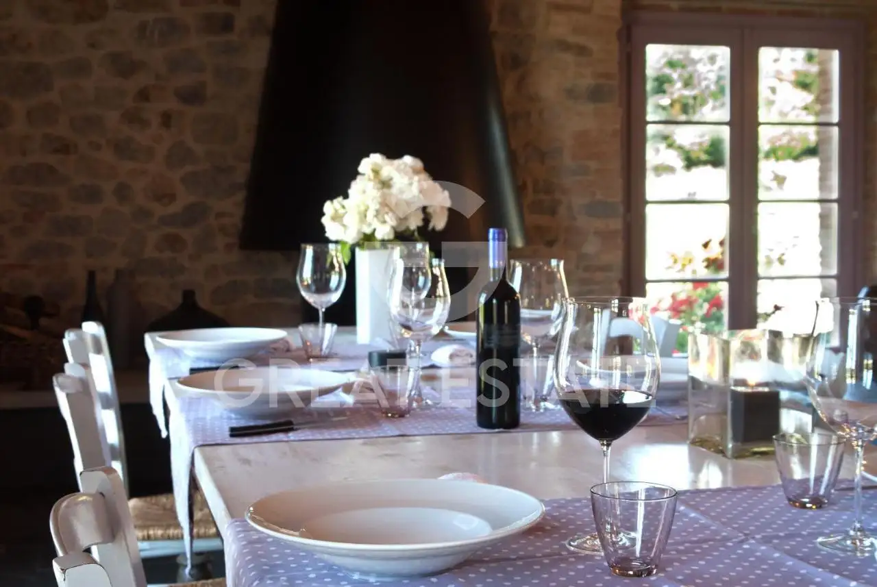 House 1087m² in Italy, Terney. Priced at 1875000€ rent photo-13