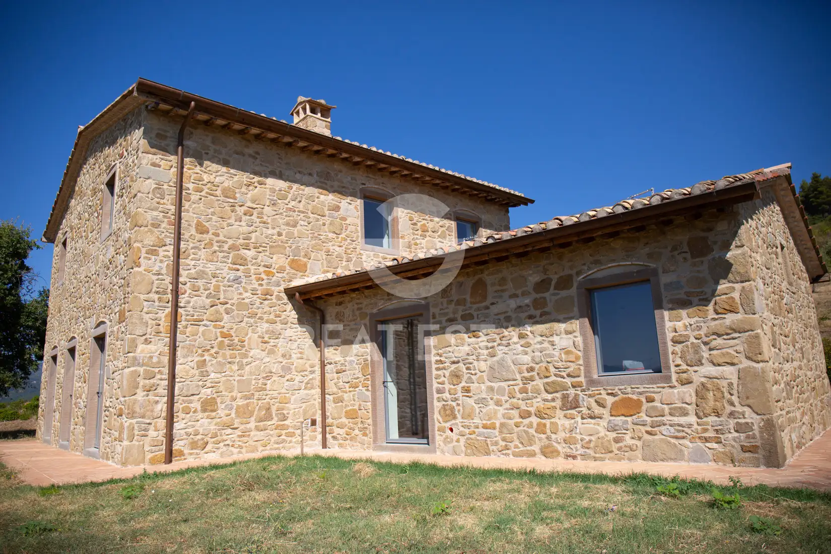 House 247m² in Italy, Perugia. Priced at 830000€ rent photo-3