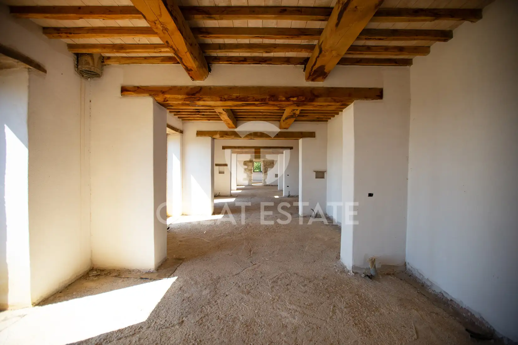 House 480m² in Italy, Perugia. Priced at 1900000€ rent photo-4