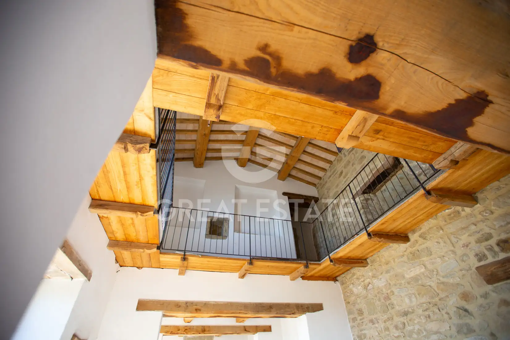House 480m² in Italy, Perugia. Priced at 1900000€ rent photo-6