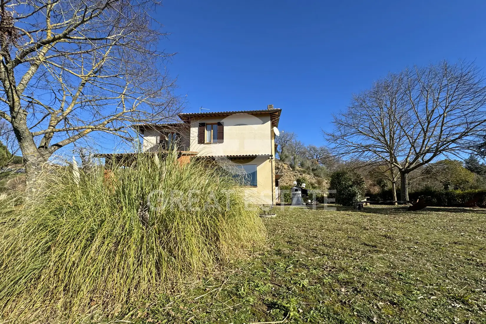 House 415m² in Italy, Perugia. Priced at 500000€ rent photo-2