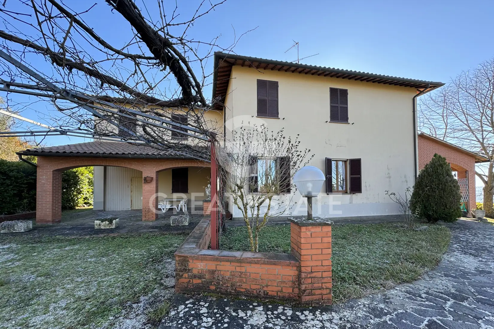 House 415m² in Italy, Perugia. Priced at 500000€ rent photo-4