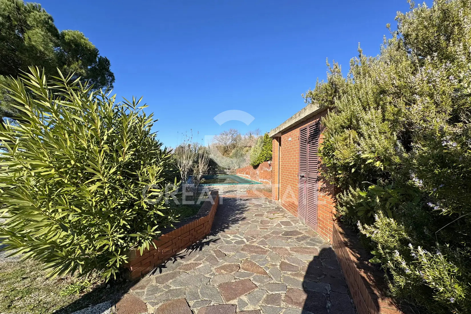 House 415m² in Italy, Perugia. Priced at 500000€ rent photo-12