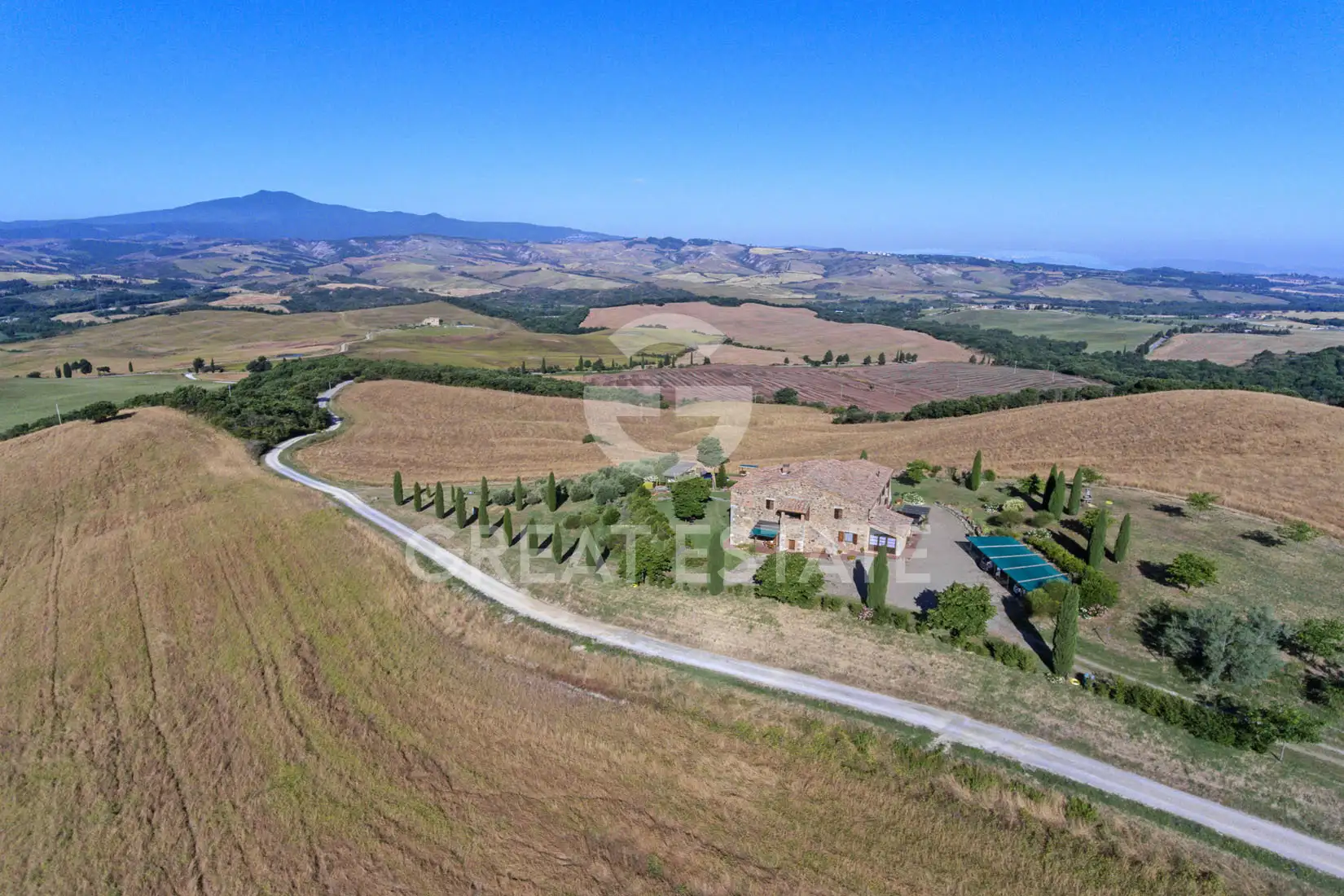 House 458m² in Italy, Siena. Priced at 3200000€ rent photo-1