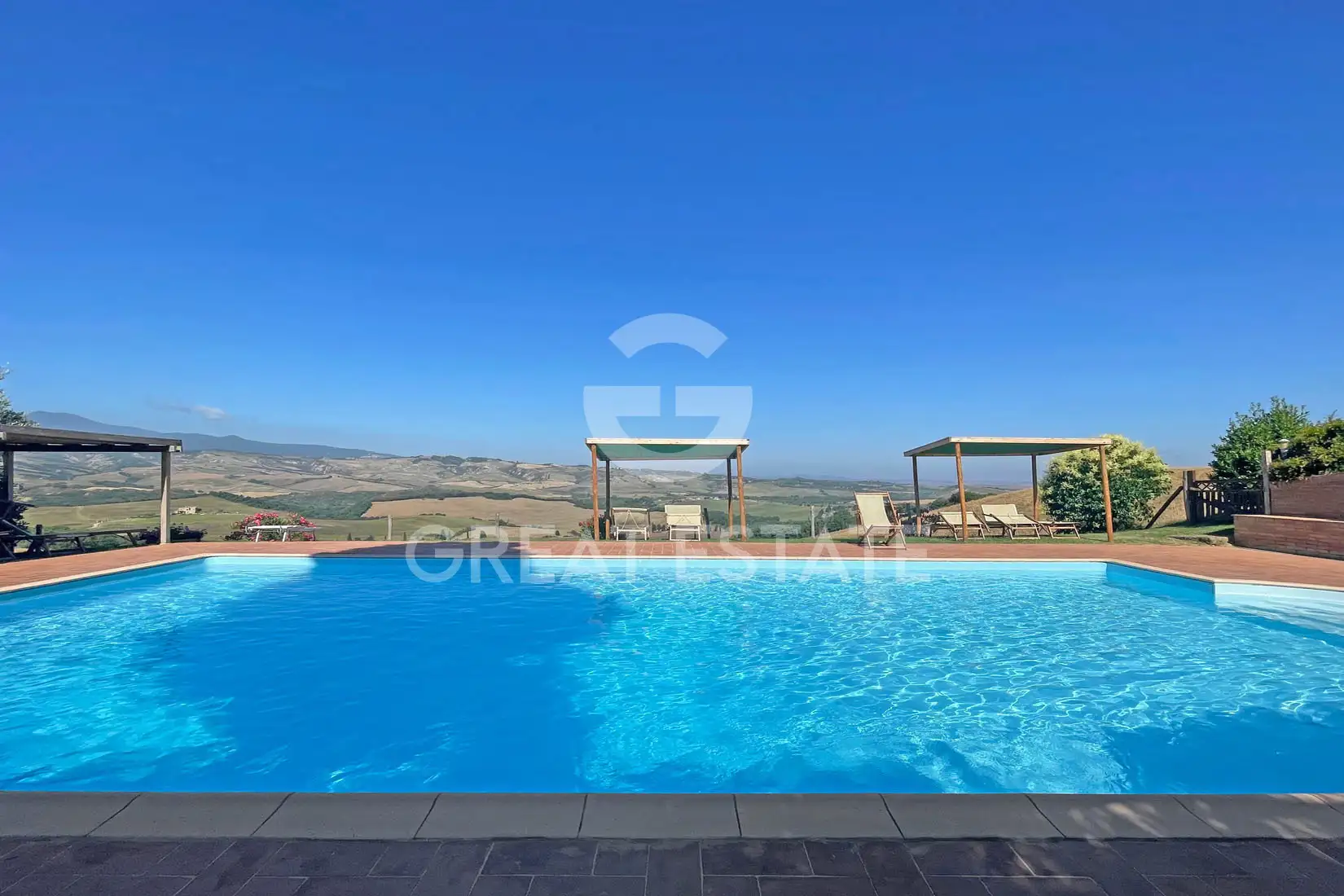 House 458m² in Italy, Siena. Priced at 3200000€ rent photo-6