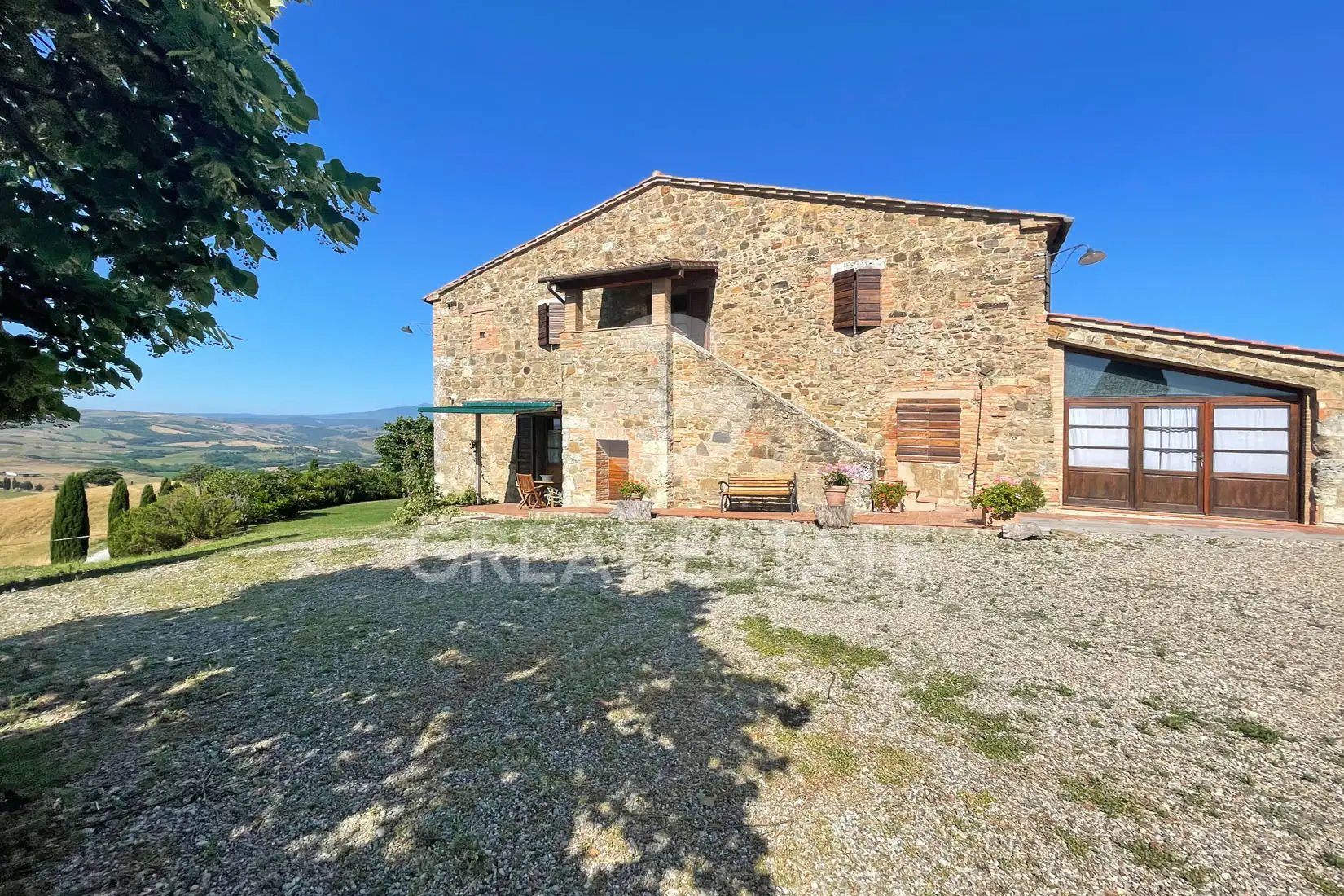 House 458m² in Italy, Siena. Priced at 3200000€ rent photo-12
