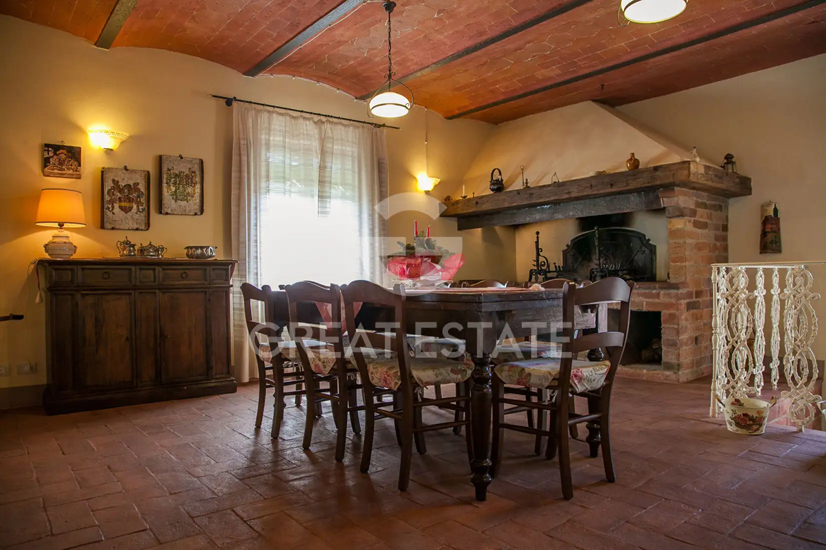 House 440m² in Italy, Siena. Priced at 790000€ rent photo-13
