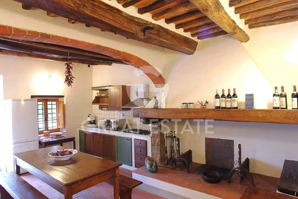 House 712m² in Italy, Siena. Priced at 1200000€ rent photo-15