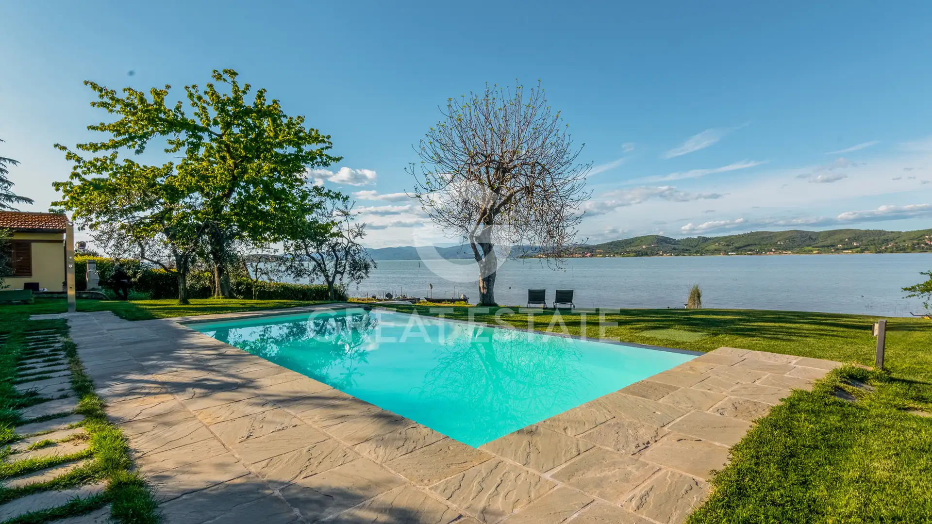 House 362m² in Italy, Perugia. Priced at 570000€ rent photo-1