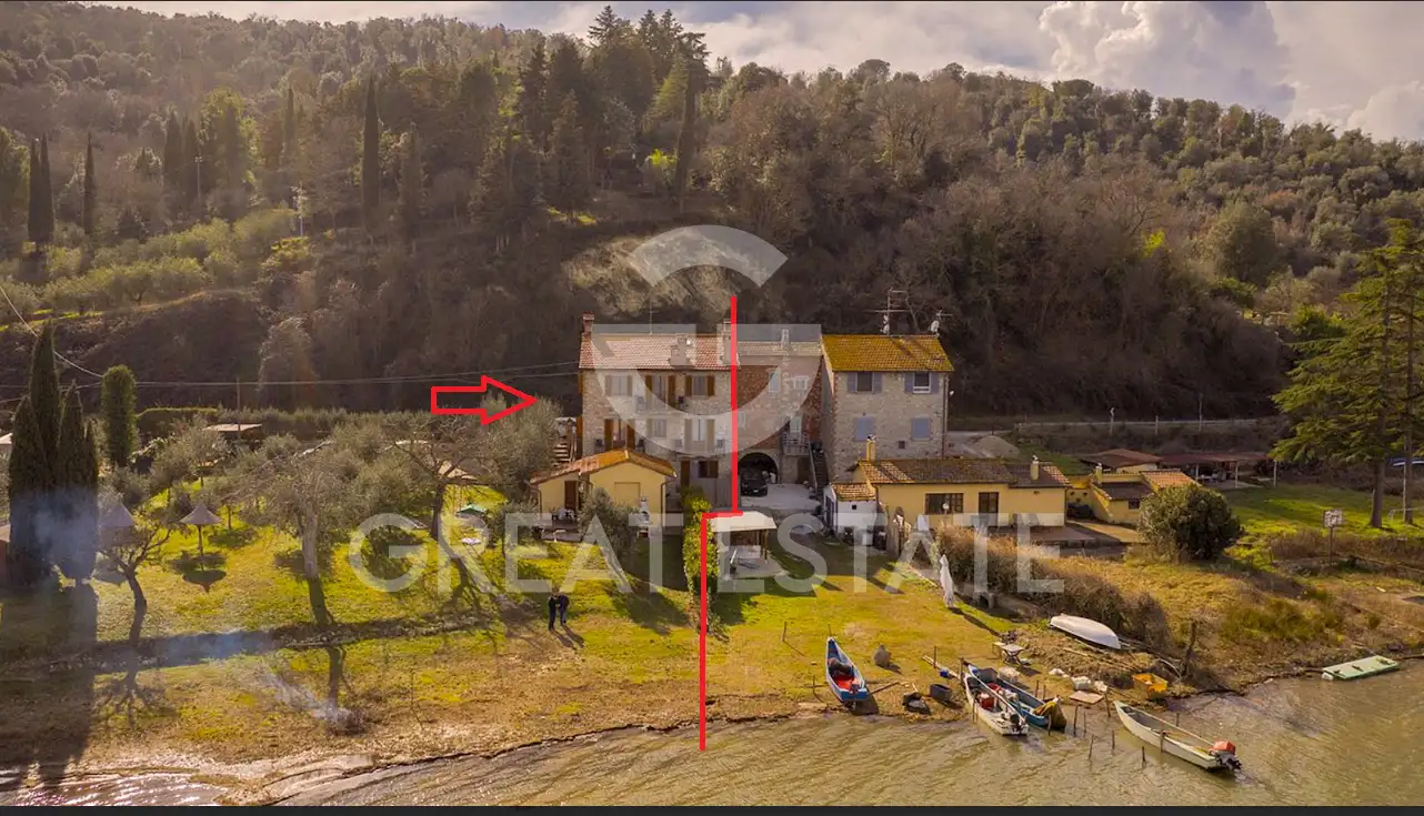 House 362m² in Italy, Perugia. Priced at 570000€ rent photo-15