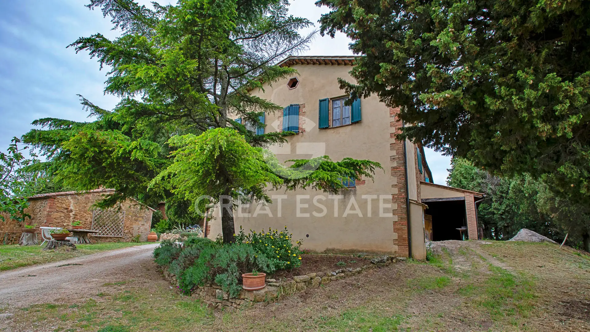House 600m² in Italy, Siena. Priced at 1900000€ rent photo-8