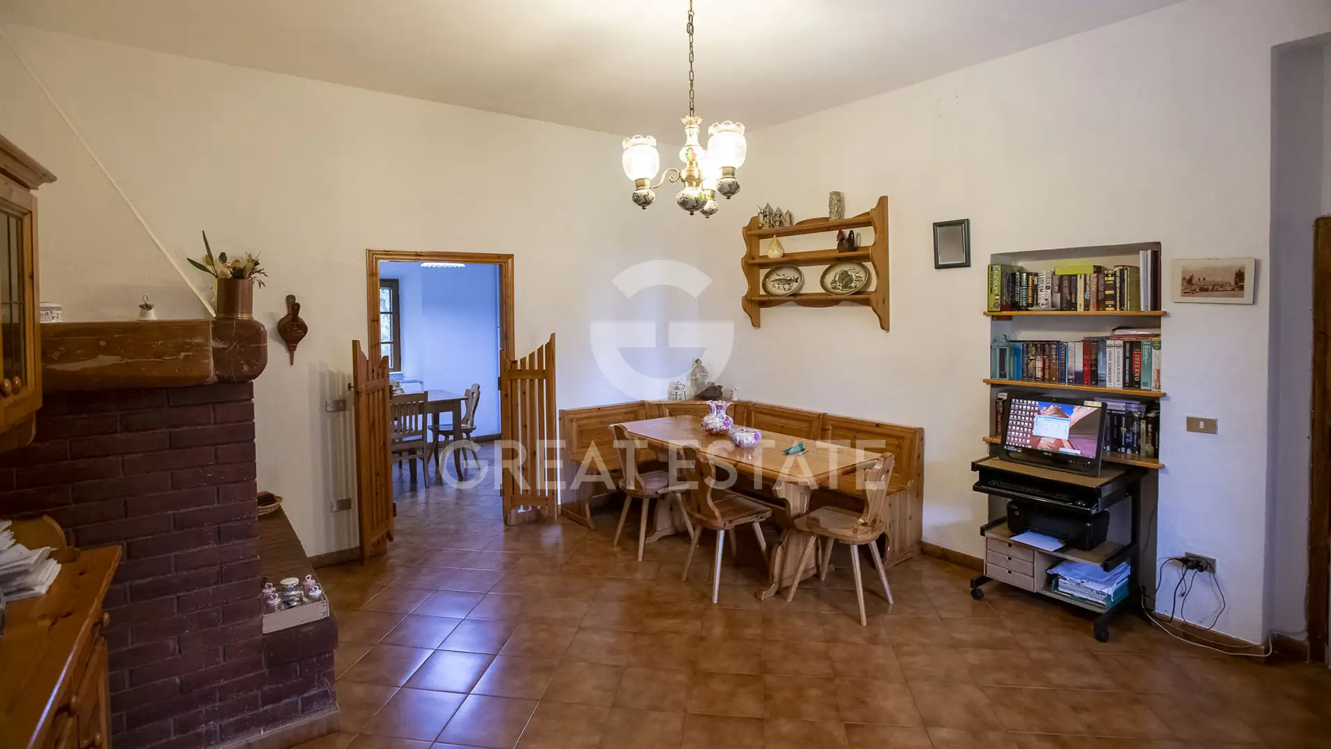 House 600m² in Italy, Siena. Priced at 1900000€ rent photo-15