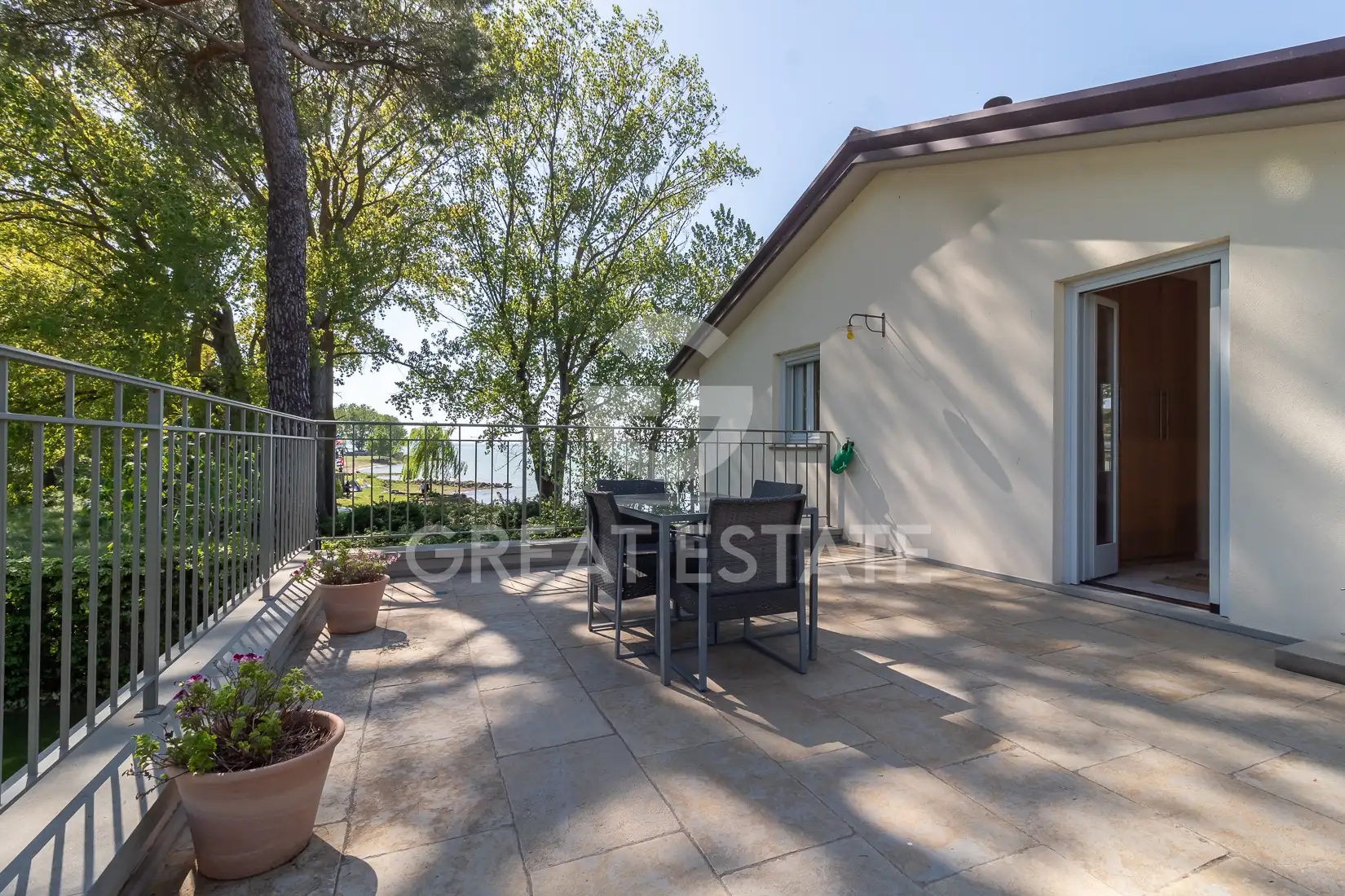 House 190m² in Italy, Perugia. Priced at 780000€ rent photo-11