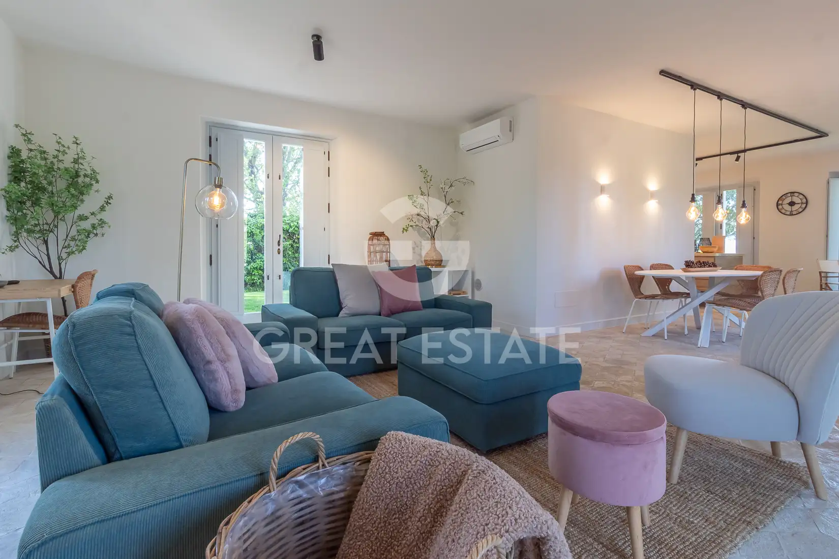 House 190m² in Italy, Perugia. Priced at 780000€ rent photo-15