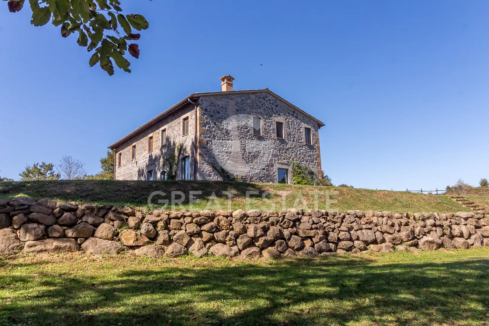 House 447m² in Italy, Terney. Priced at 1100000€ rent photo-1