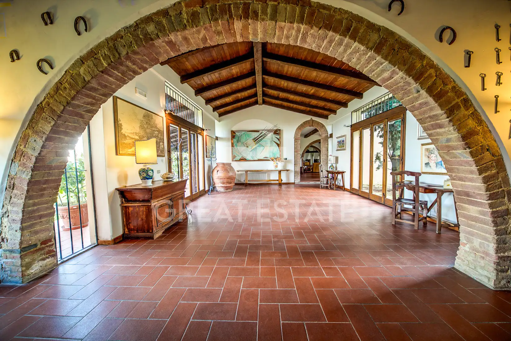 House 858m² in Italy, Perugia. Priced at 1950000€ rent photo-14