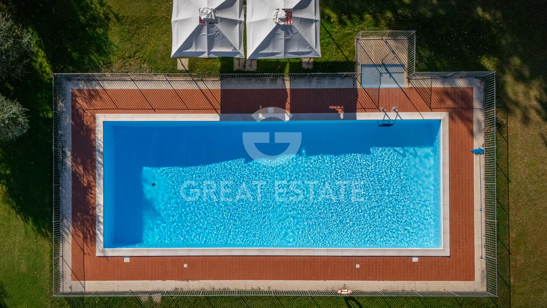 House 858m² in Italy, Perugia. Priced at 1950000€ rent photo-8