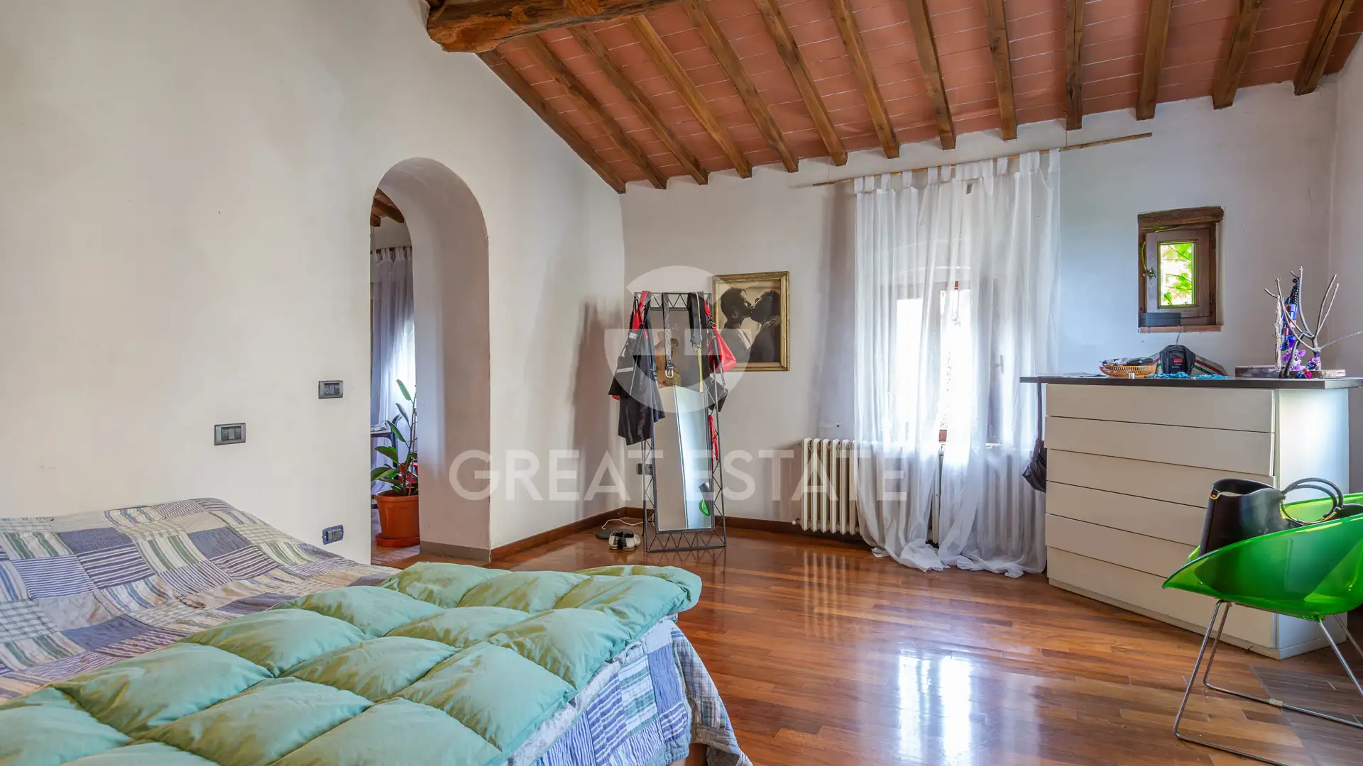 House 586m² in Italy, Siena. Priced at 1200000€ rent photo-12
