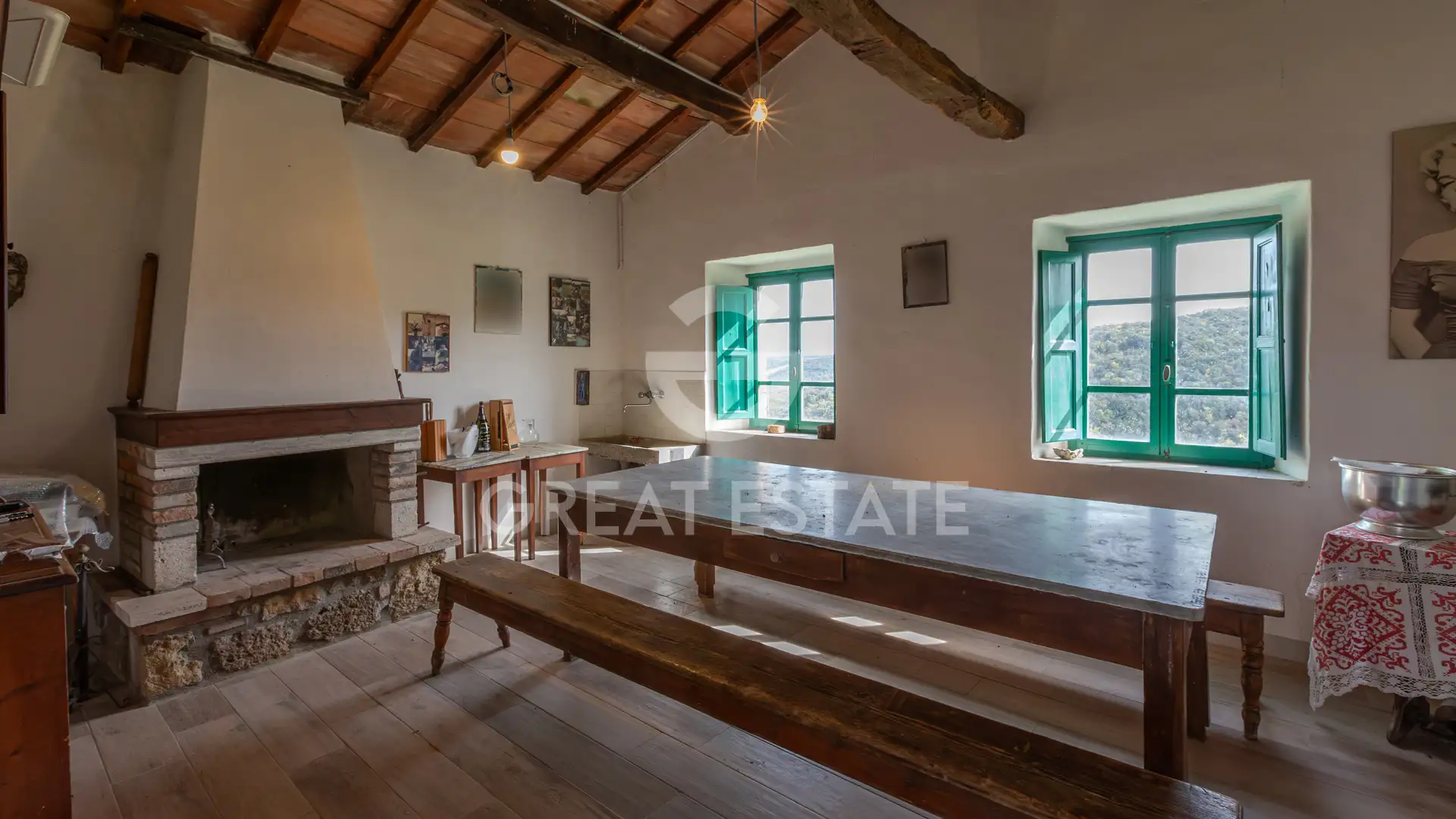 House 586m² in Italy, Siena. Priced at 1200000€ rent photo-14