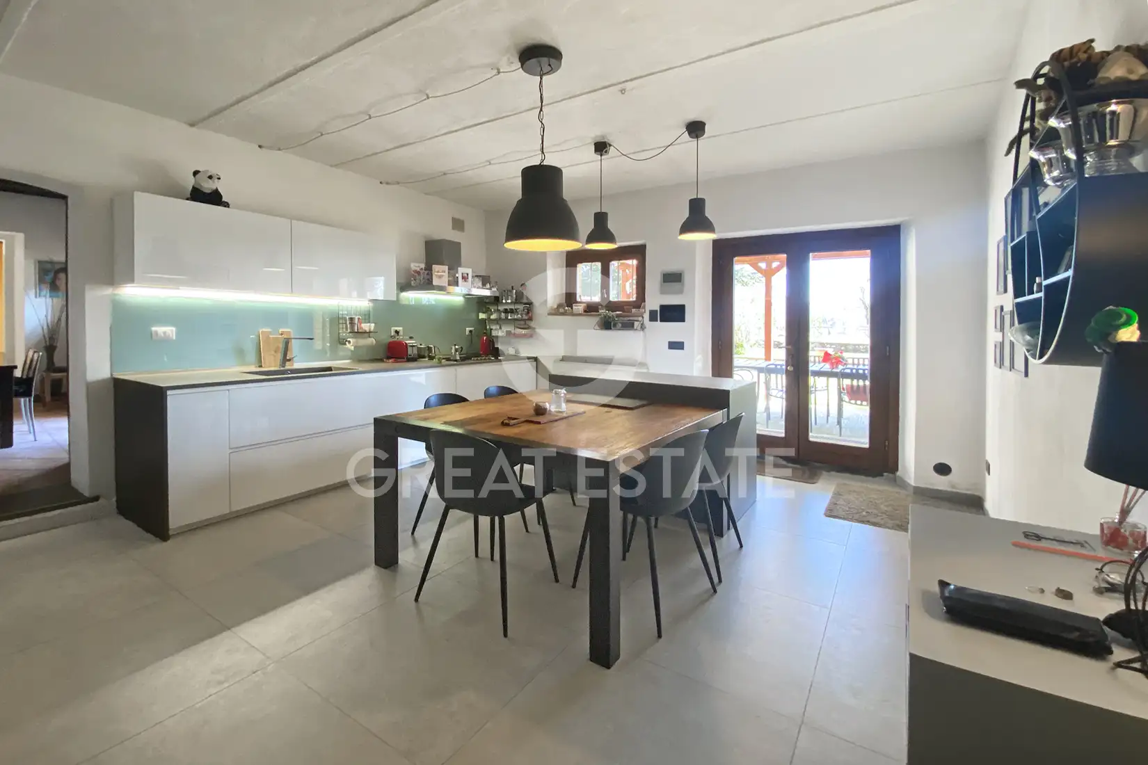 House 535m² in Italy, Arezzo. Priced at 1350000€ rent photo-13