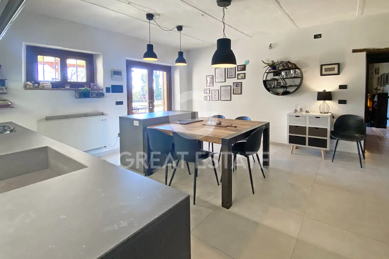 House 535m² in Italy, Arezzo. Priced at 1350000€ rent photo-14