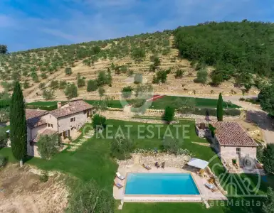 Buy in Italy for 2500000€