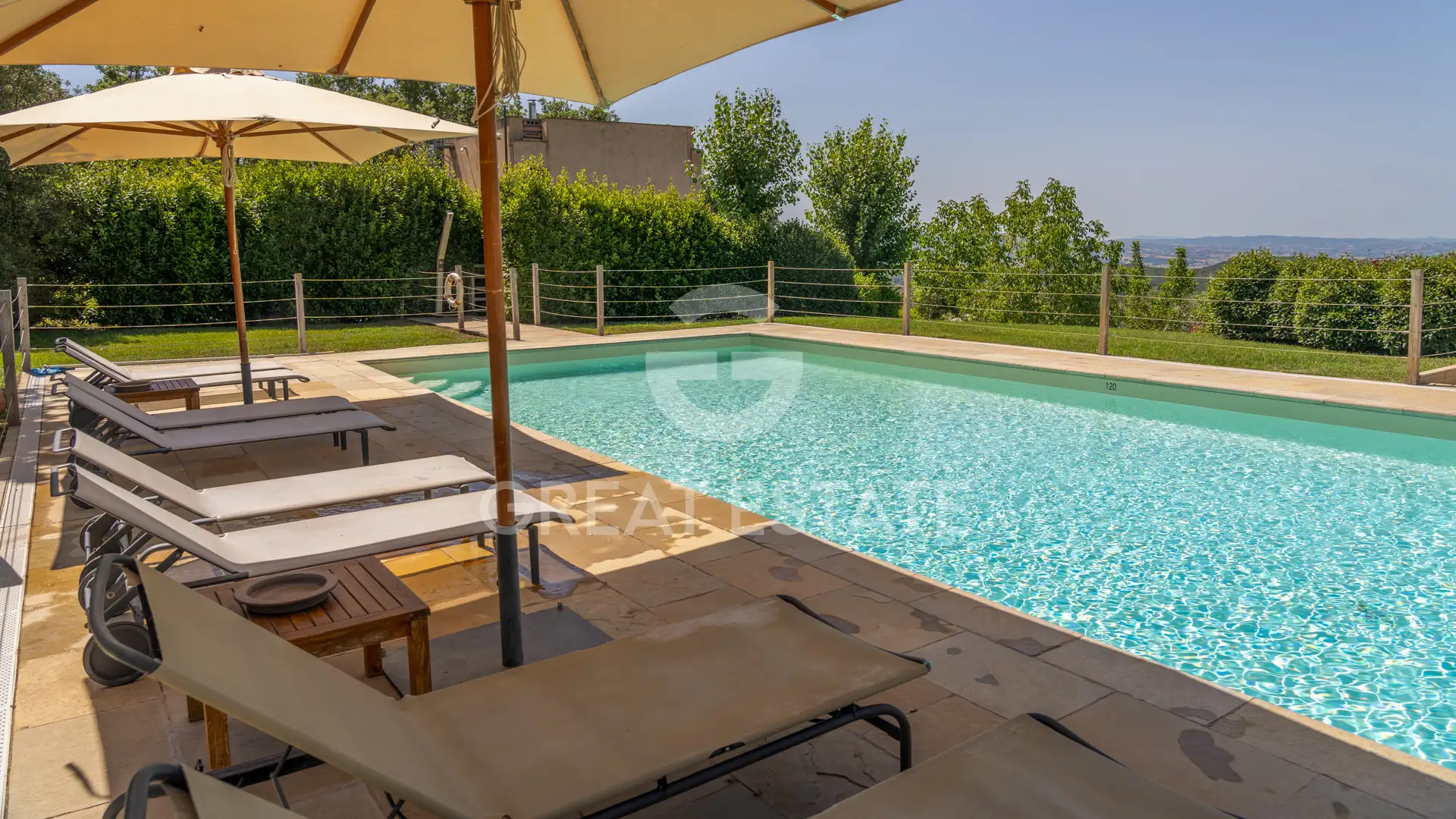 House 815m² in Italy, Grosseto. Priced at 3400000€ rent photo-14