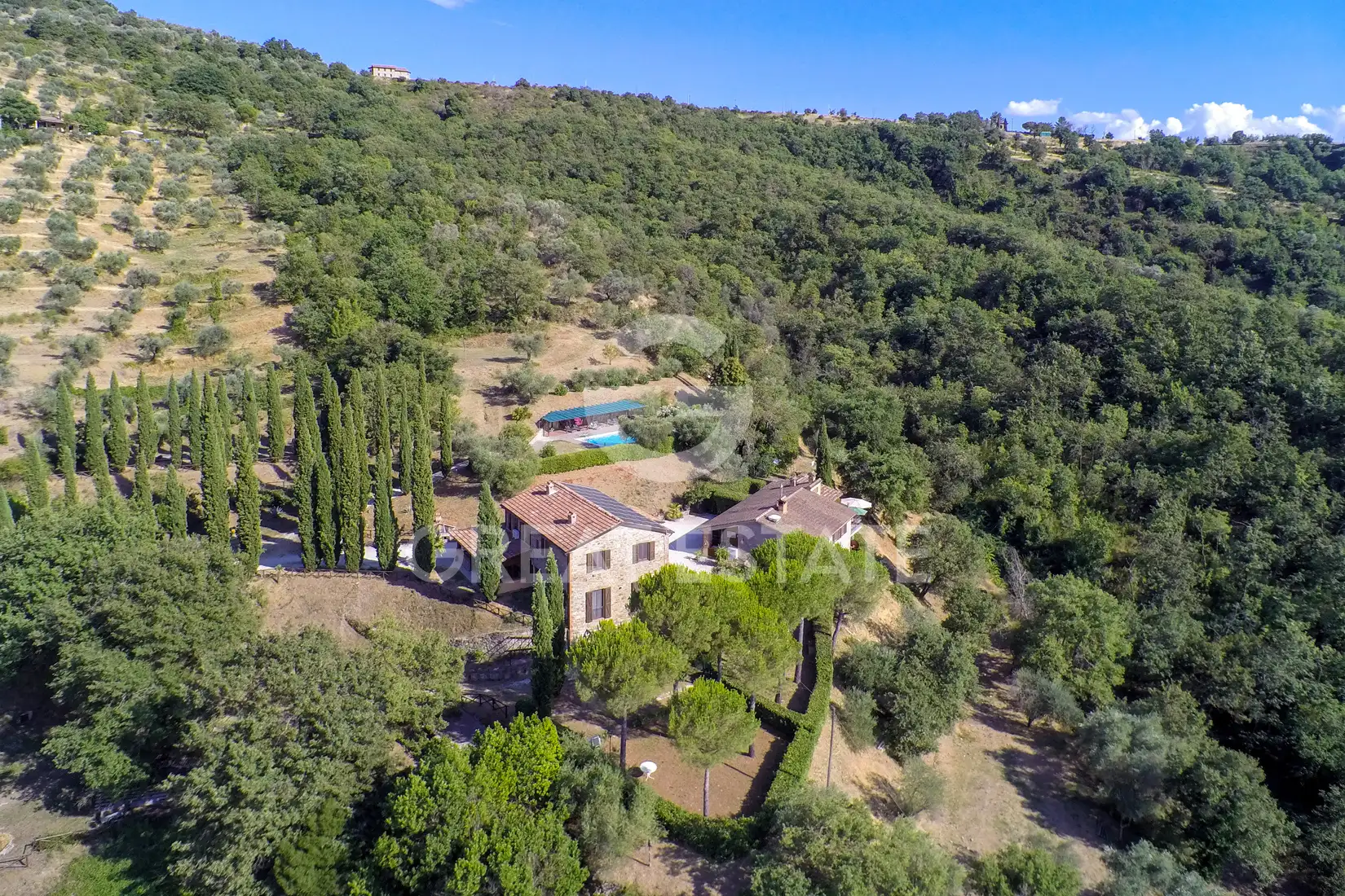 House 609m² in Italy, Perugia. Priced at 1250000€ rent photo-3