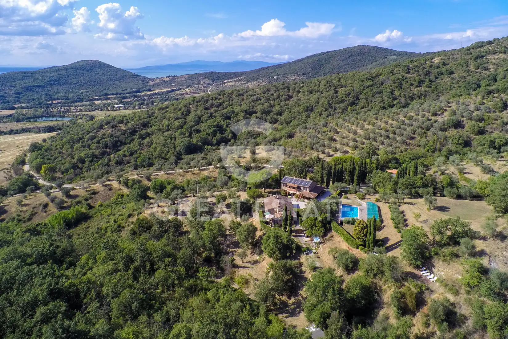 House 609m² in Italy, Perugia. Priced at 1250000€ rent photo-7